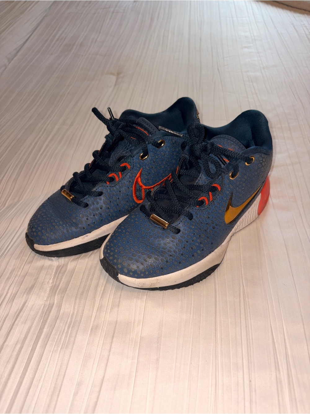 Nike Kids' Blue and Orange Shoes - Youth 3.5